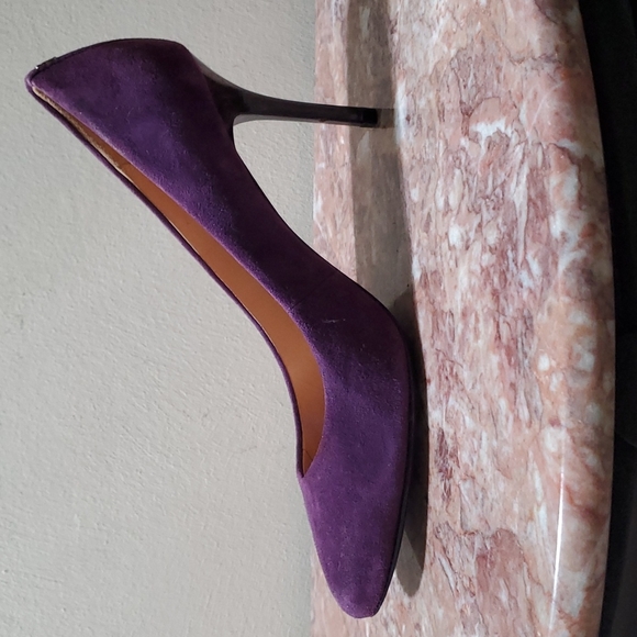Beautiful suede heels - Picture 7 of 8